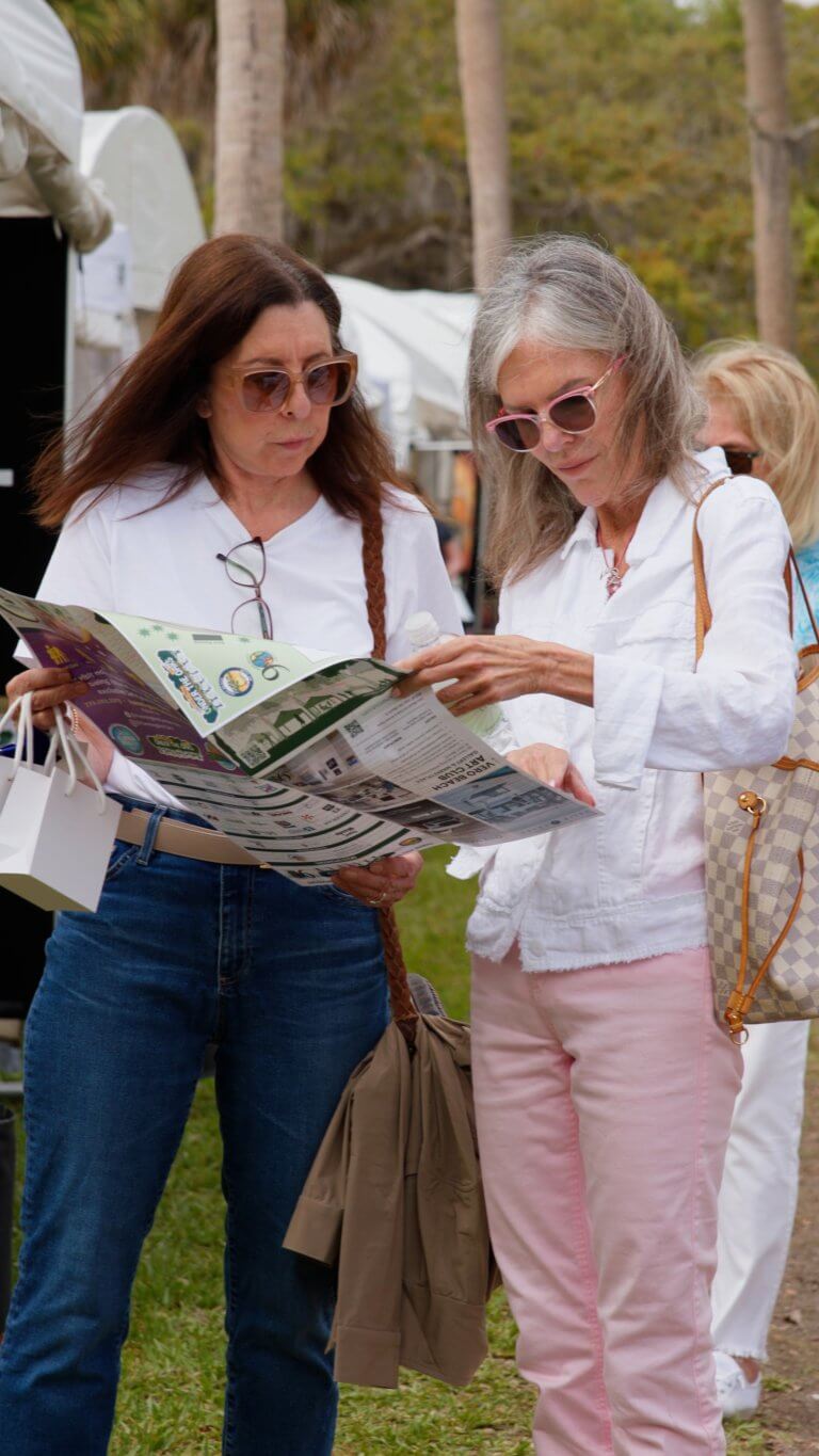 Under the Oaks Fine Arts & Craft Show Vide Preview Image